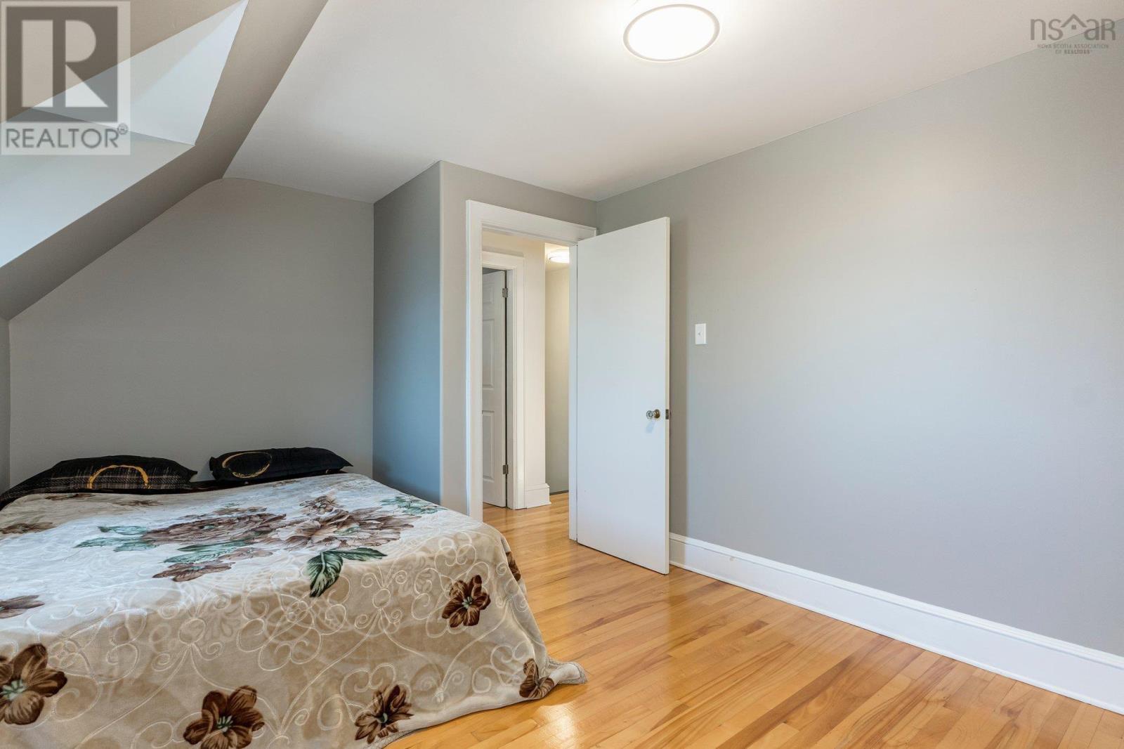 2 Torrington Drive, Halifax, Nova Scotia  B3M 1Y2 - Photo 13 - 202505207