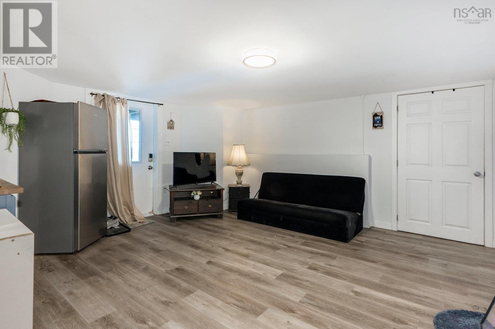 2 Torrington Drive, Halifax, Nova Scotia  B3M 1Y2 - Photo 28 - 202505207