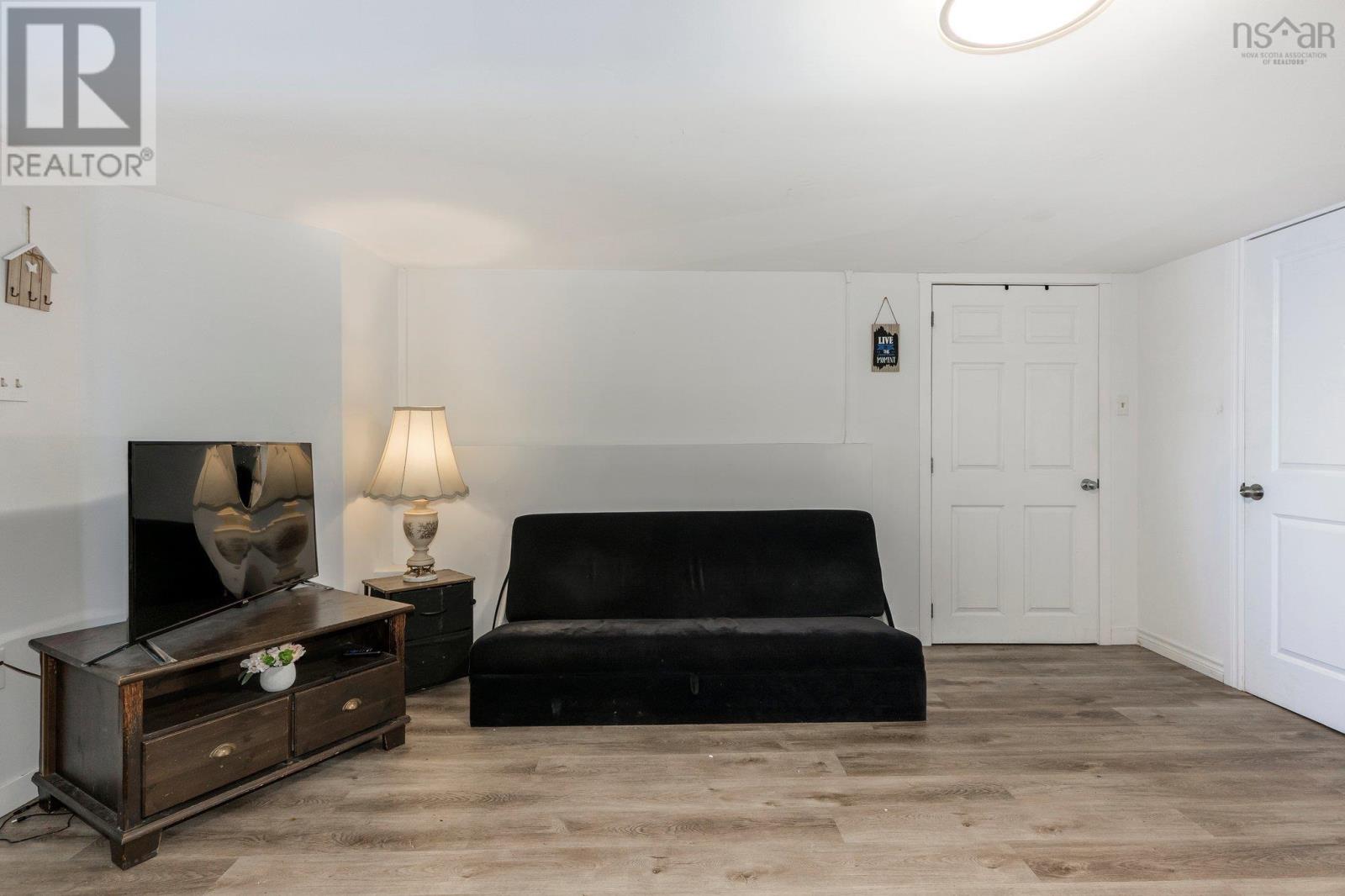 2 Torrington Drive, Halifax, Nova Scotia  B3M 1Y2 - Photo 39 - 202505207