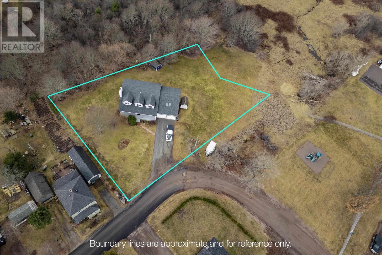 6 Arlington Avenue, Amherst, Nova Scotia  B4H 2S7 - Photo 2 - 202505209