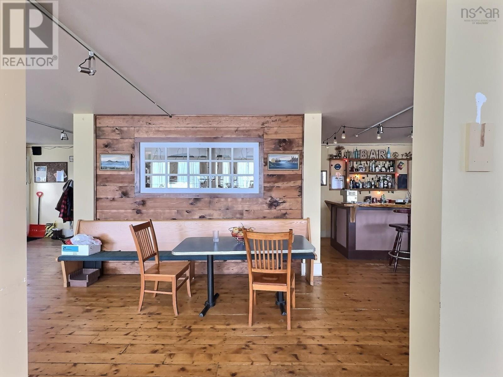 951 Highway 2, Five Islands, Nova Scotia  B0M 1K0 - Photo 4 - 202505210