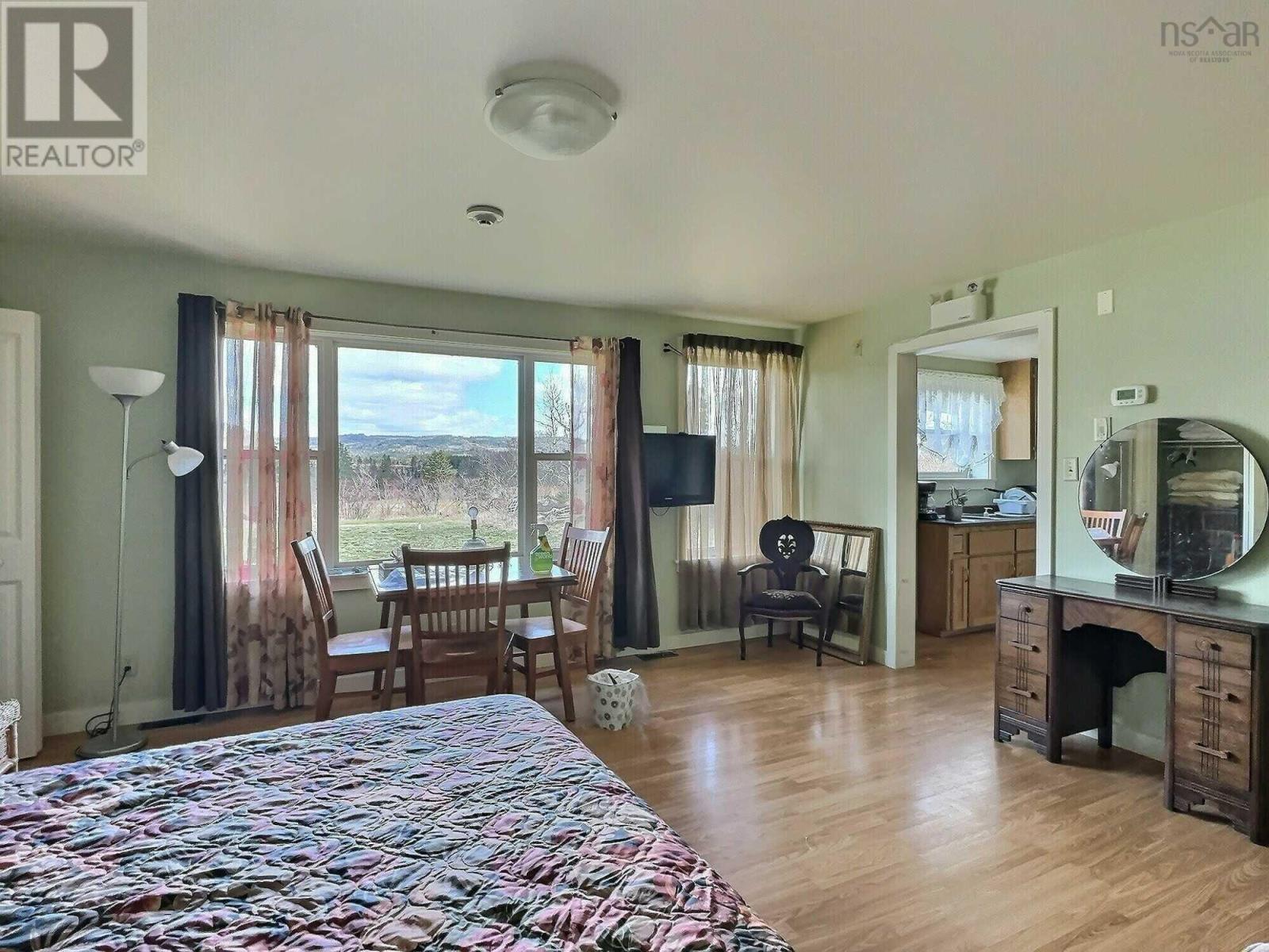 951 Highway 2, Five Islands, Nova Scotia  B0M 1K0 - Photo 9 - 202505210