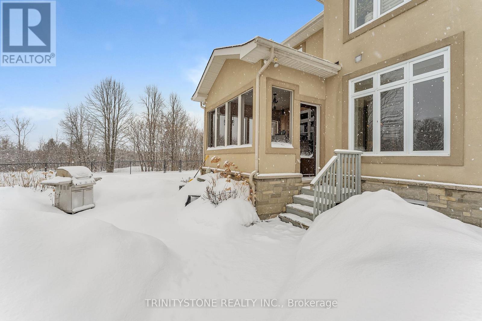 15 Canadian Drive, Ottawa, Ontario  K0A 1B0 - Photo 42 - X12026872