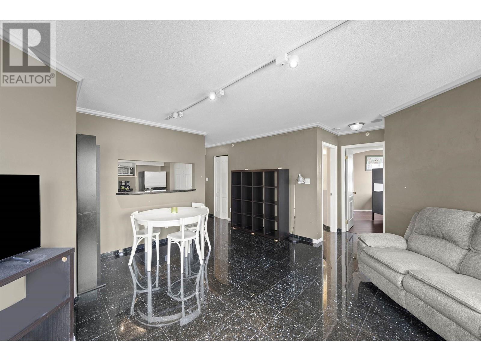 Listing Picture 4 of 24 : 1109 3455 ASCOT PLACE, Vancouver / 溫哥華 - 魯藝地產 Yvonne Lu Group - MLS Medallion Club Member