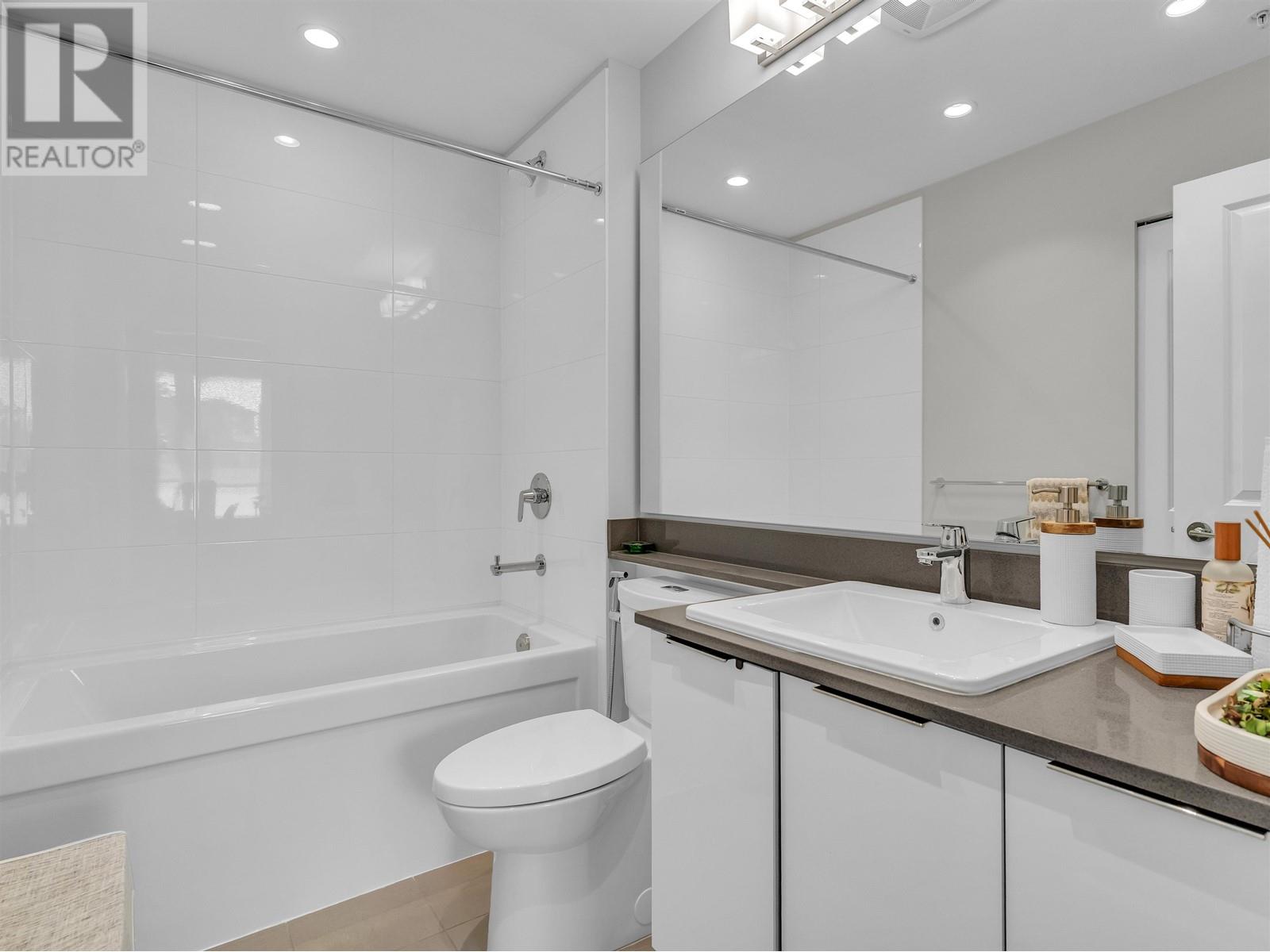 322 2651 Library Lane, North Vancouver, British Columbia  V7J 0C1 - Photo 24 - R2979209