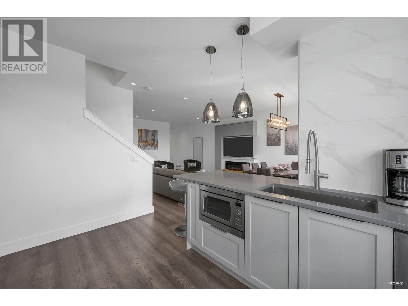 3 3535 Princeton Avenue, Coquitlam, British Columbia  V3E 0P1 - Photo 13 - R2979219