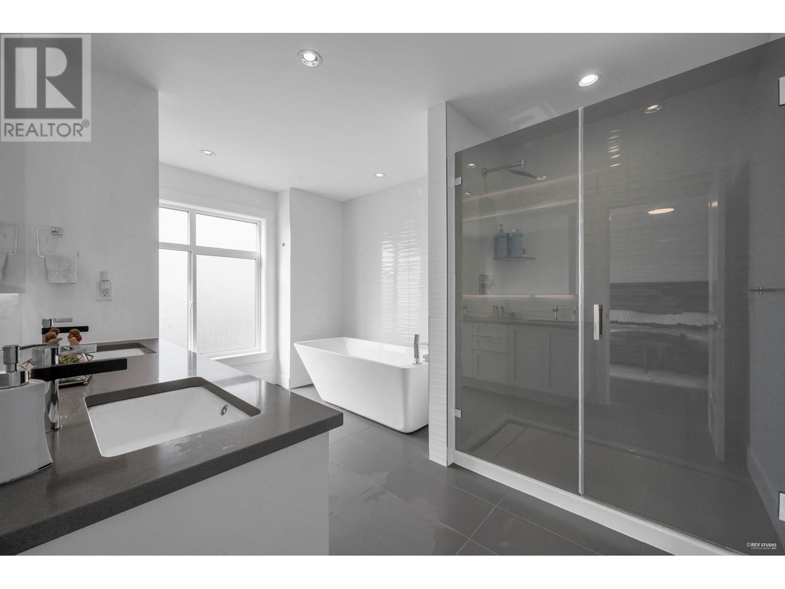 3 3535 Princeton Avenue, Coquitlam, British Columbia  V3E 0P1 - Photo 18 - R2979219