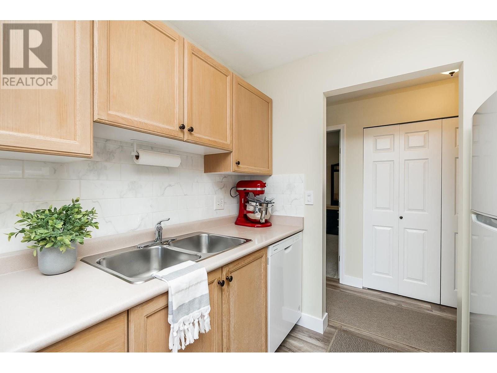 102 2285 Welcher Avenue, Port Coquitlam, British Columbia  V3C 1X2 - Photo 7 - R2979224