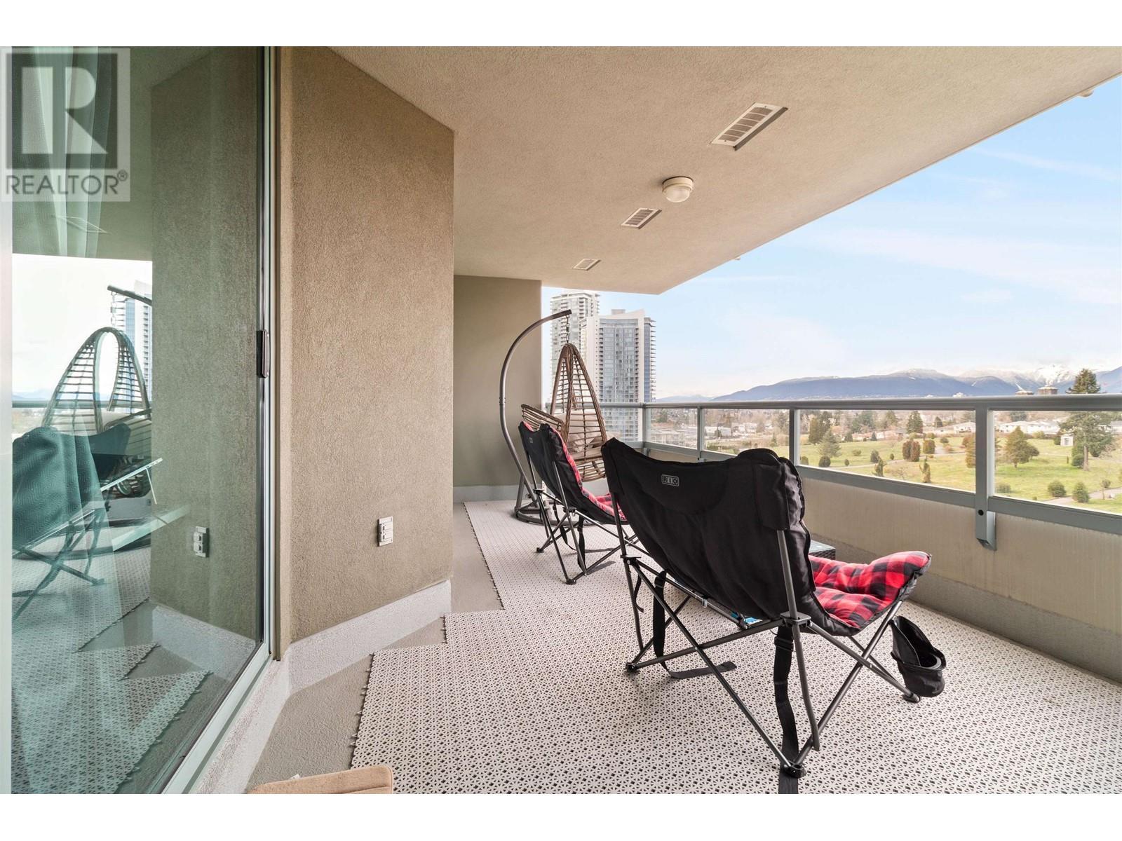 Listing Picture 22 of 33 : 1402 4388 BUCHANAN STREET, Burnaby / 本拿比 - 魯藝地產 Yvonne Lu Group - MLS Medallion Club Member