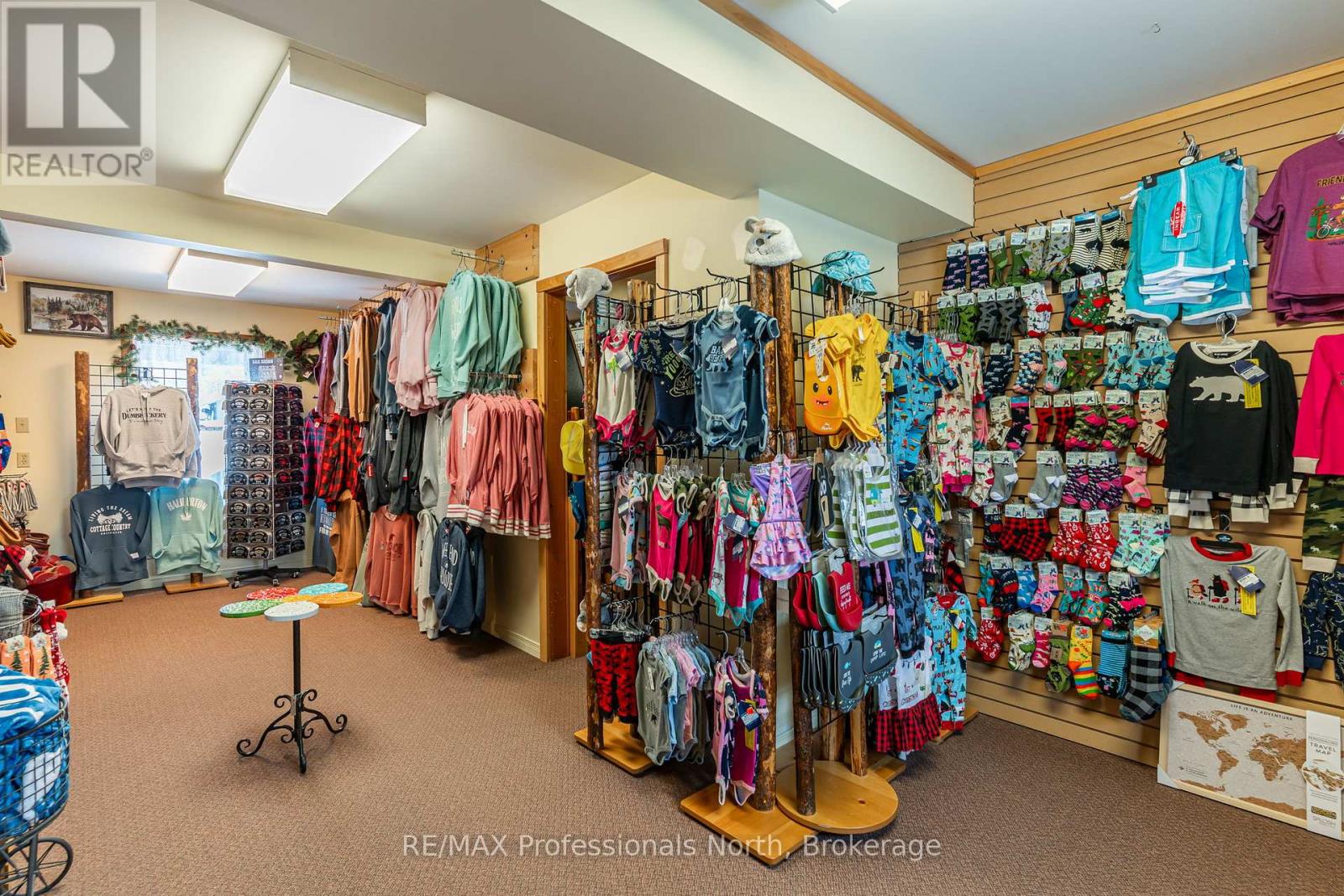 1141 Kennisis Lake Road, Dysart Et Al (Guilford), Ontario  K0M 1S0 - Photo 19 - X12023846