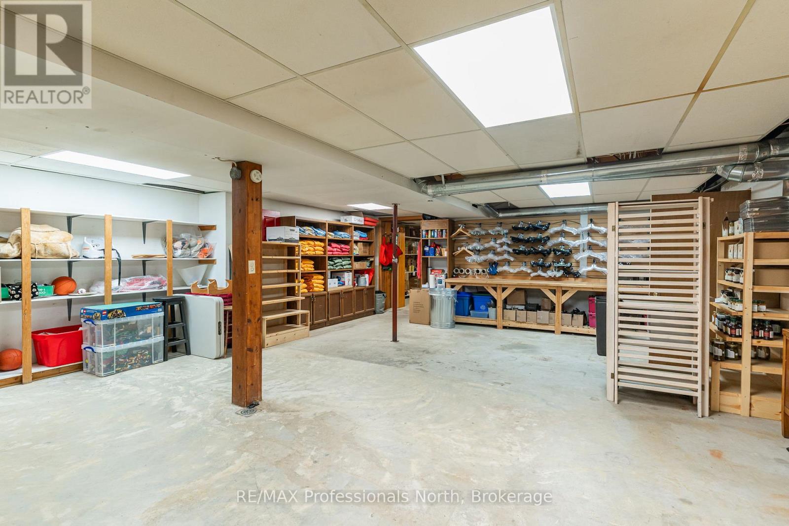 1141 Kennisis Lake Road, Dysart Et Al (Guilford), Ontario  K0M 1S0 - Photo 39 - X12023846