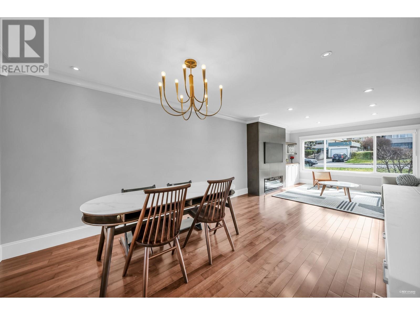 4421 Price Crescent, Burnaby, British Columbia  V5G 2N5 - Photo 10 - R2979256