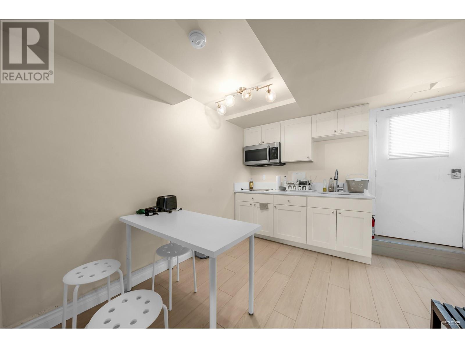 4421 Price Crescent, Burnaby, British Columbia  V5G 2N5 - Photo 27 - R2979256