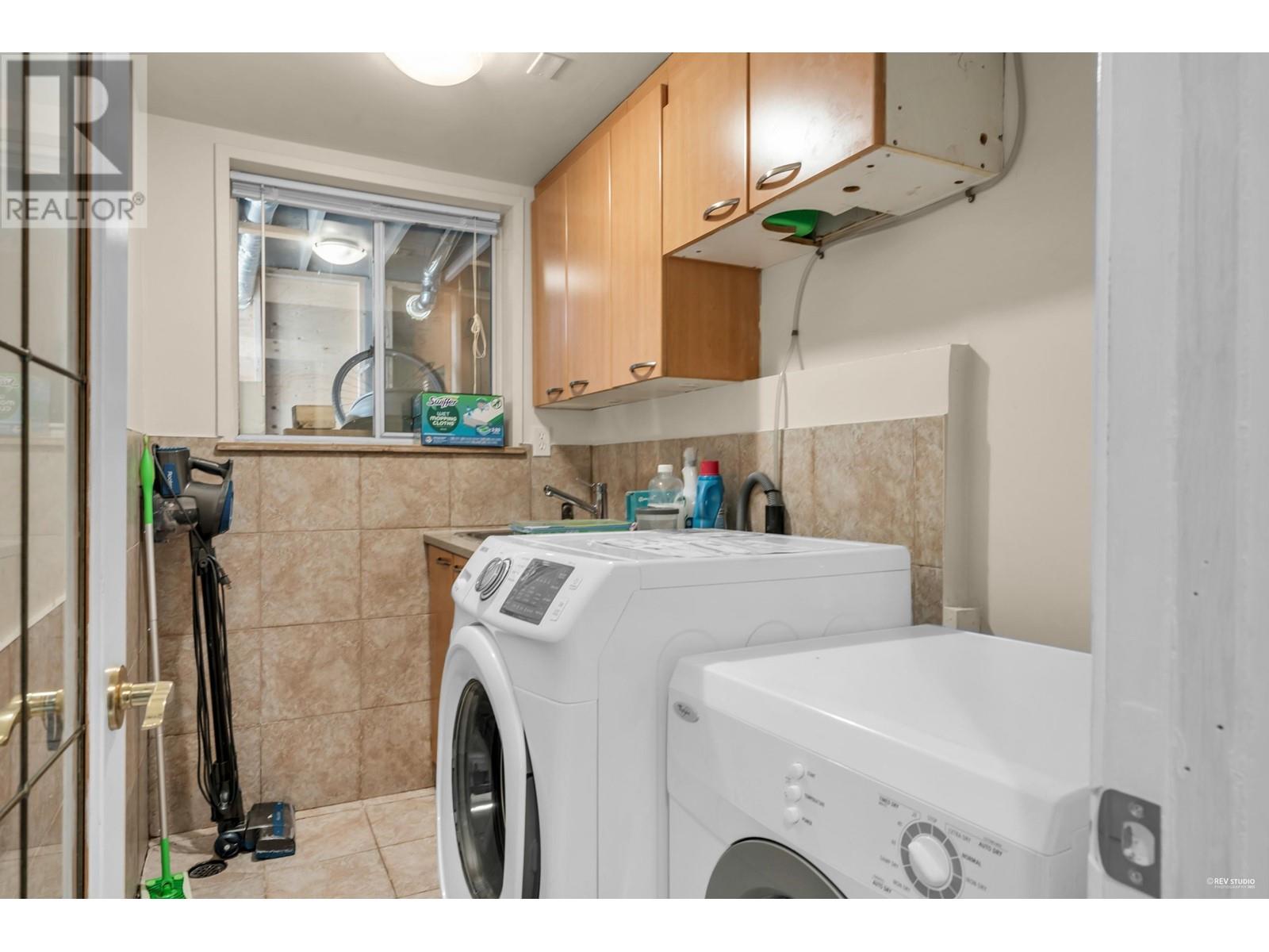 4421 Price Crescent, Burnaby, British Columbia  V5G 2N5 - Photo 29 - R2979256