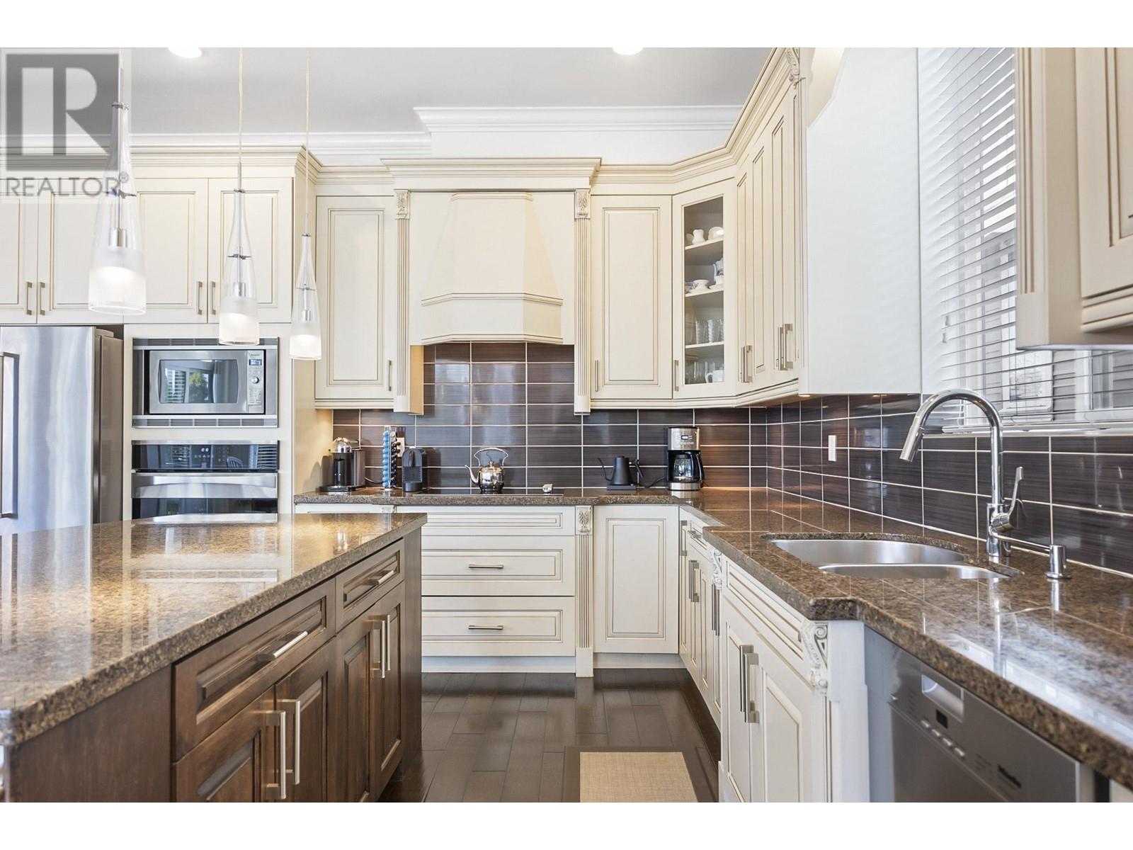 1337 Marguerite Street, Coquitlam, British Columbia  V3E 0E1 - Photo 5 - R2979271