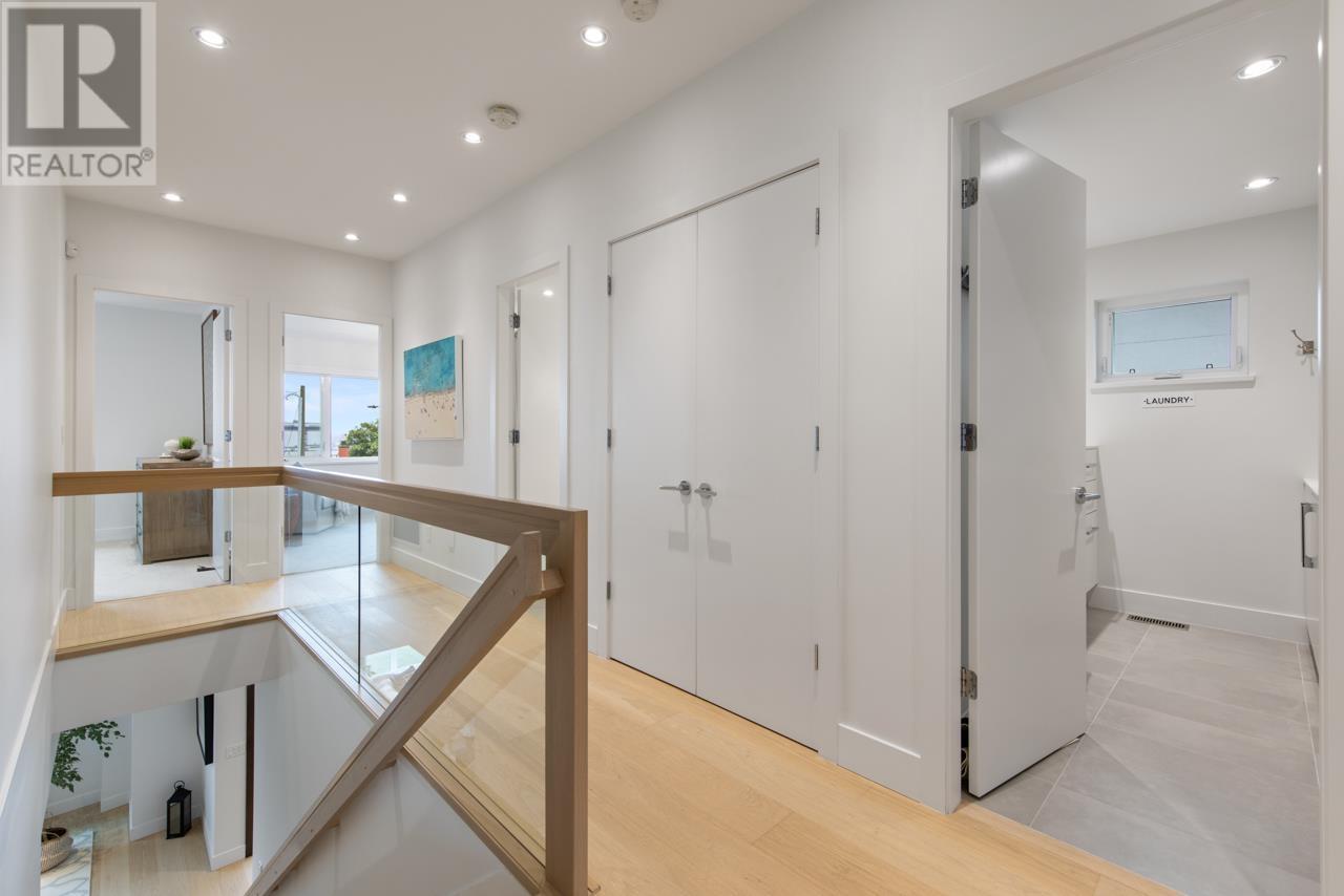 452 E 5th Street, North Vancouver, British Columbia  V7L 0E8 - Photo 25 - R2977054