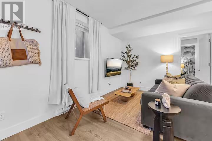 452 E 5th Street, North Vancouver, British Columbia  V7L 0E8 - Photo 39 - R2977054