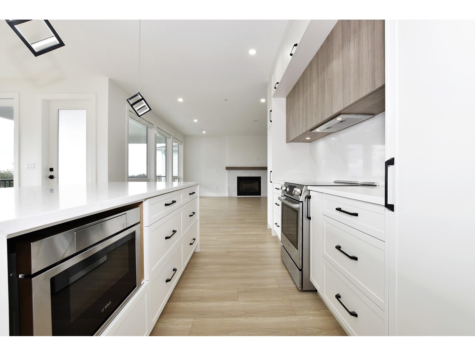 34030 Parr Avenue, Mission, British Columbia  V2V 6B2 - Photo 17 - R2978886