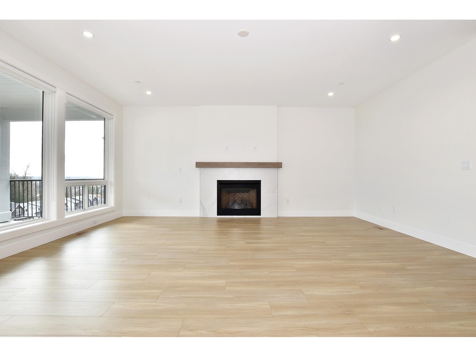34030 Parr Avenue, Mission, British Columbia  V2V 6B2 - Photo 11 - R2978886