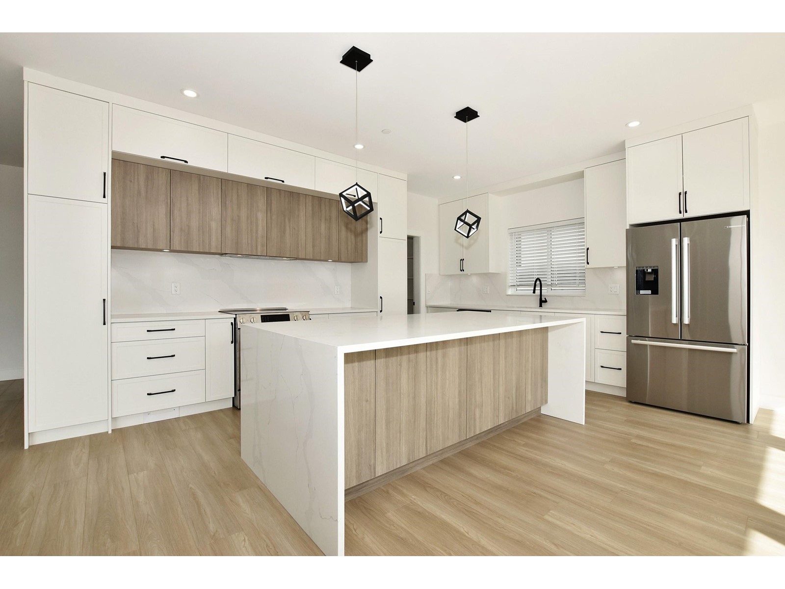 34030 Parr Avenue, Mission, British Columbia  V2V 6B2 - Photo 14 - R2978886