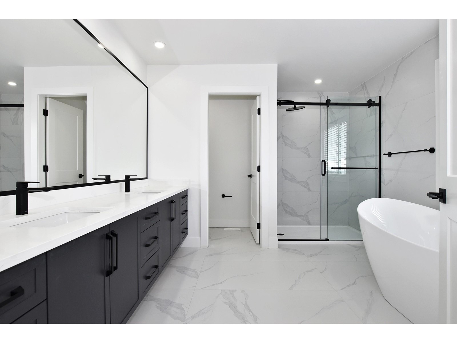 34030 Parr Avenue, Mission, British Columbia  V2V 6B2 - Photo 22 - R2978886