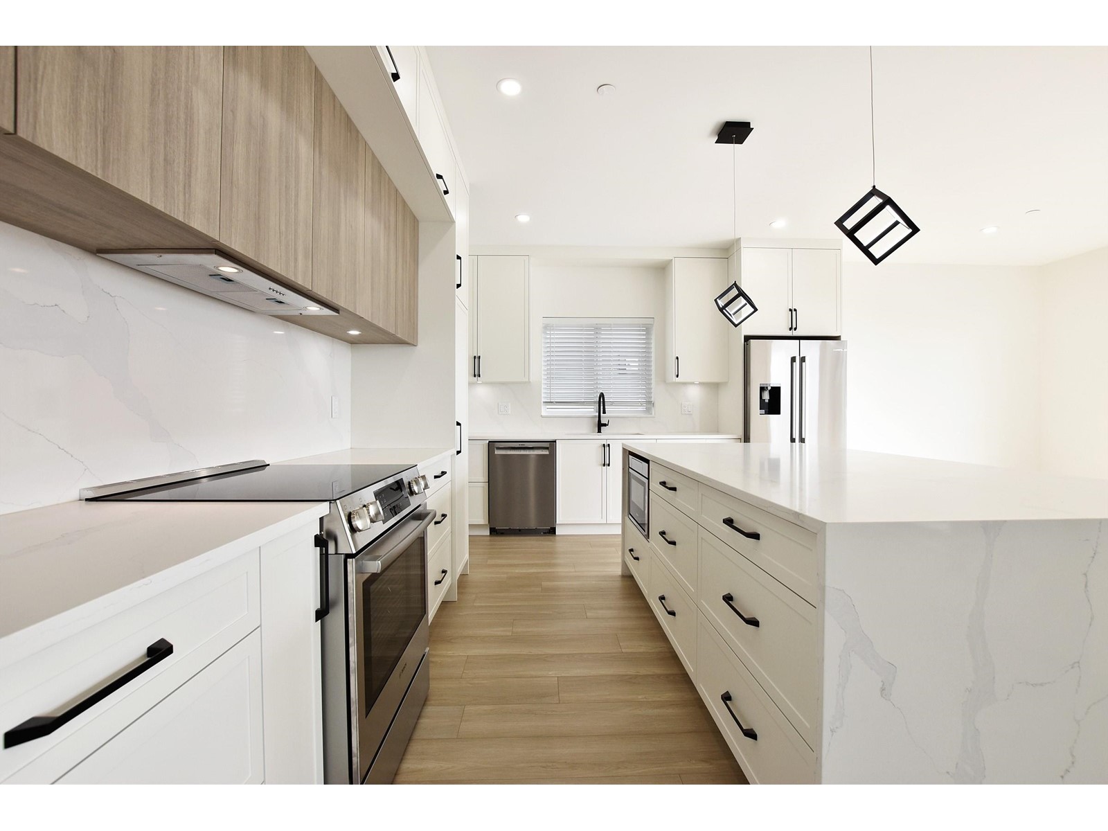 34030 Parr Avenue, Mission, British Columbia  V2V 6B2 - Photo 13 - R2978886