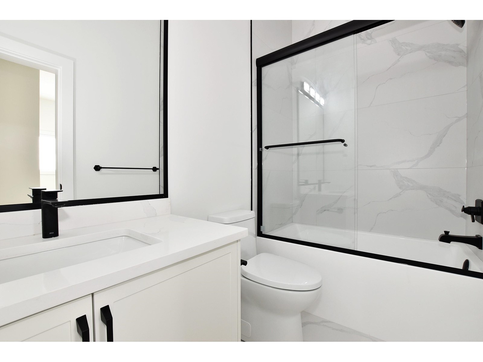 34030 Parr Avenue, Mission, British Columbia  V2V 6B2 - Photo 37 - R2978886