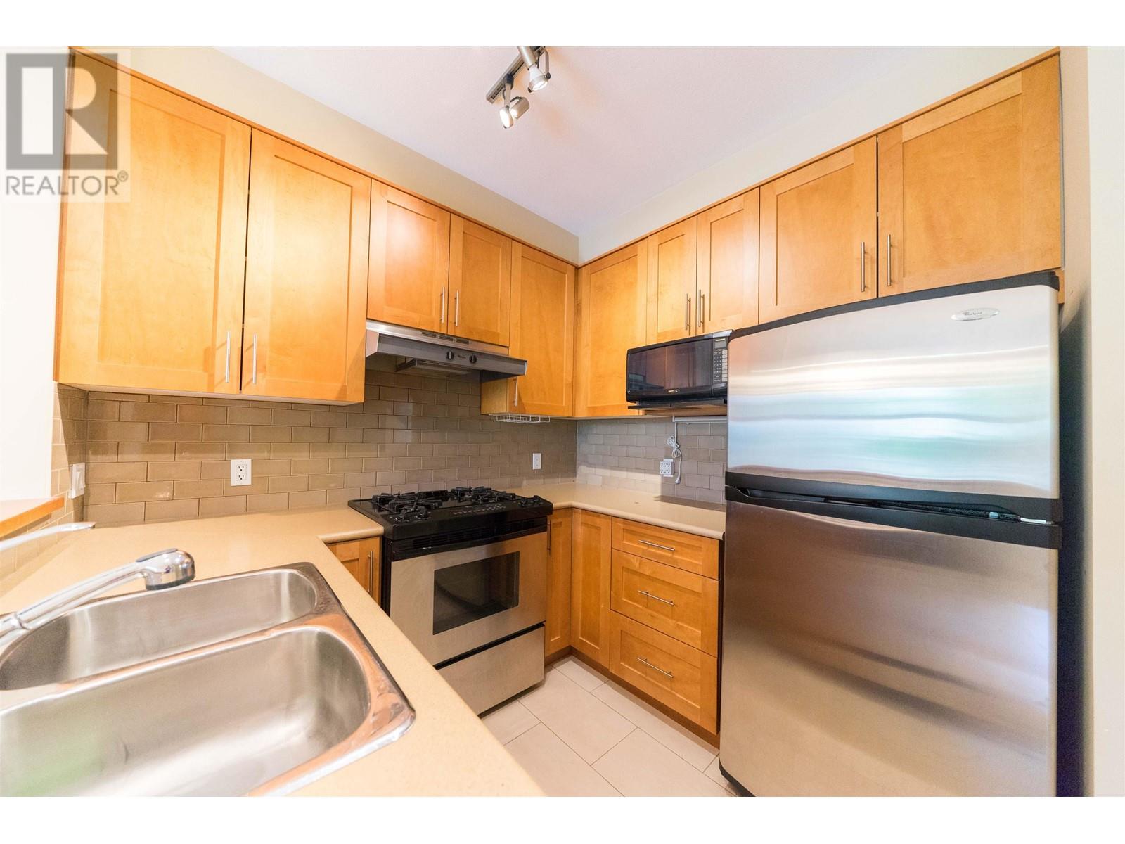 320 2083 W 33rd Avenue, Vancouver, British Columbia  V6M 4M6 - Photo 9 - R2979202