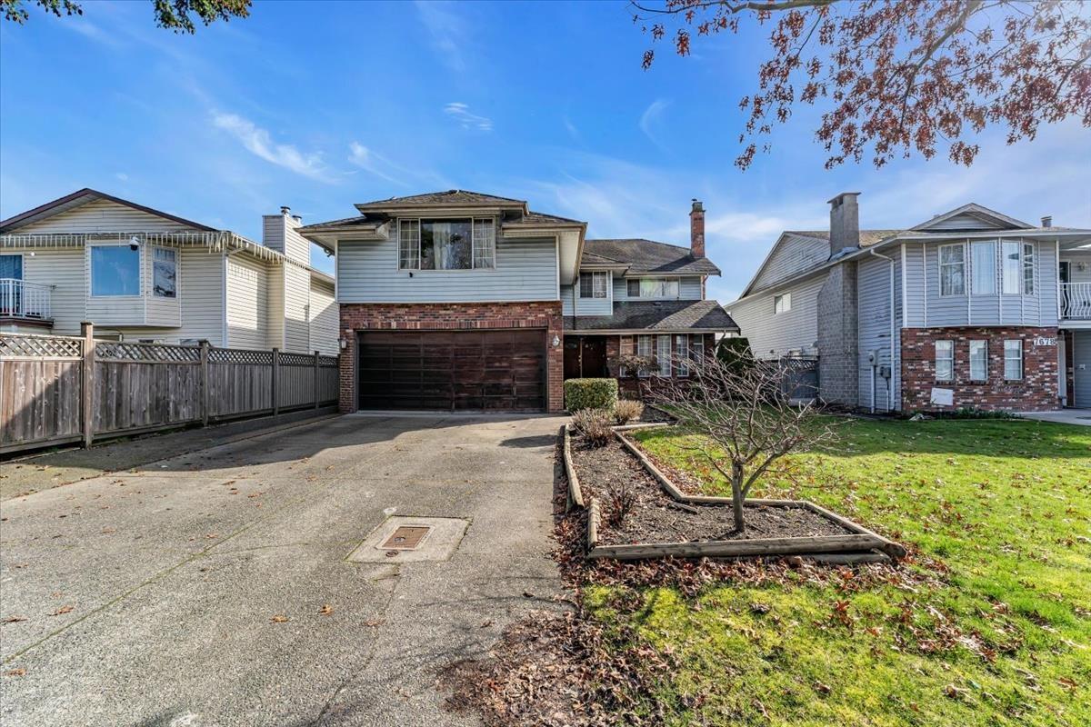 7688 124 Street, Surrey, British Columbia  V3W 3X5 - Photo 1 - R2979153