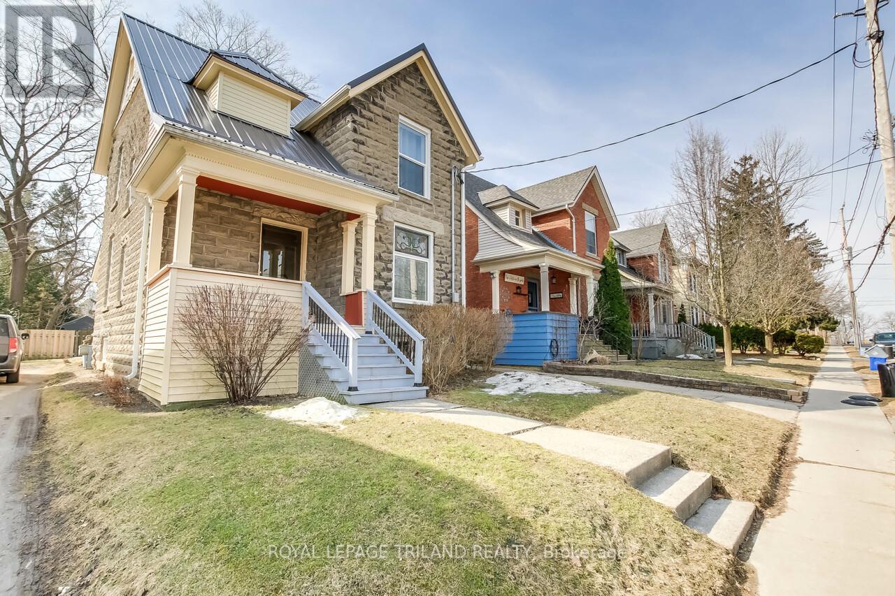 24 Gladstone Avenue