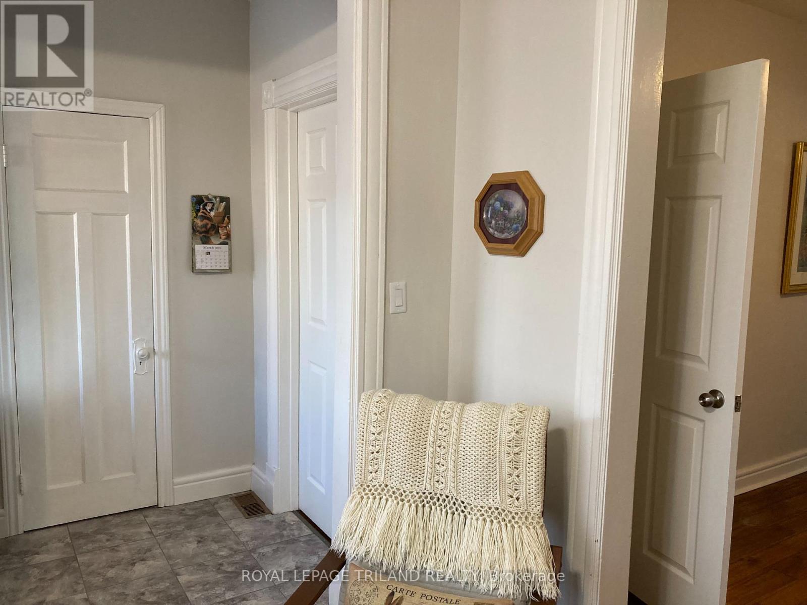 Photo 9 of 36 for 24 Gladstone Avenue