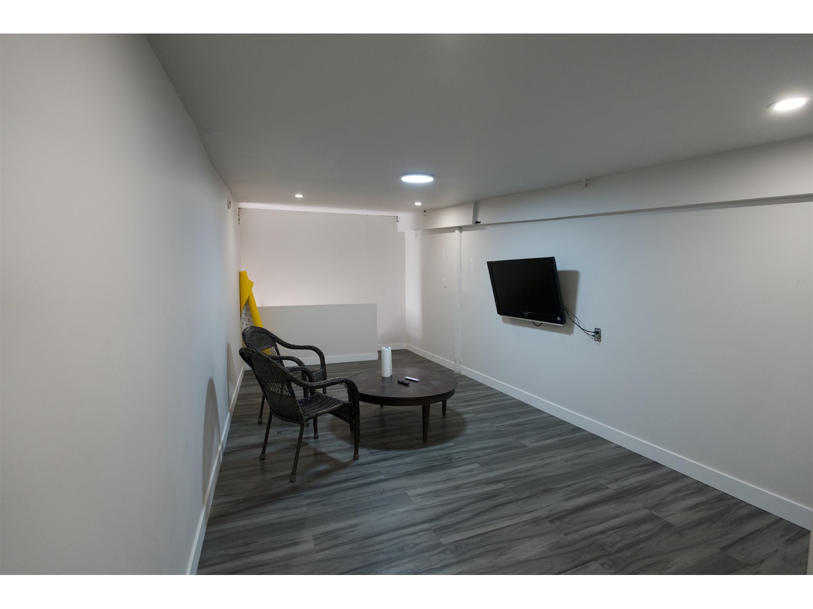 31695 South Fraser Way, Abbotsford, British Columbia  V2T 1V1 - Photo 9 - C8067622