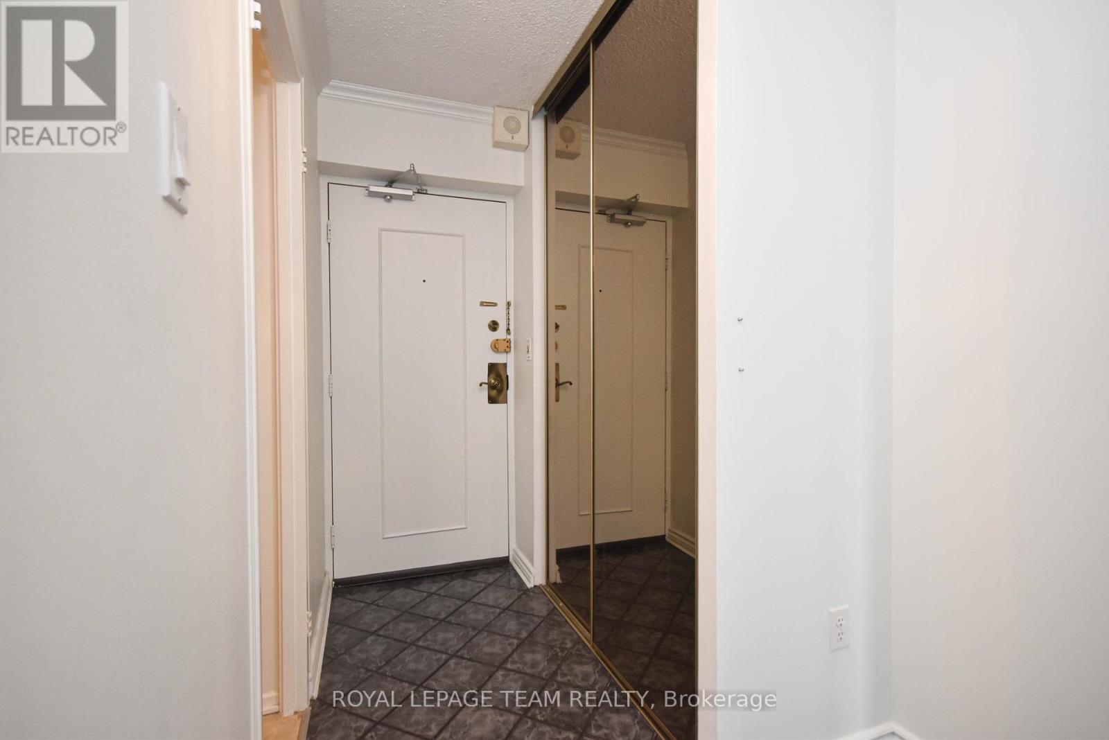 Property at 1003 - 1025 RICHMOND ROAD image 4