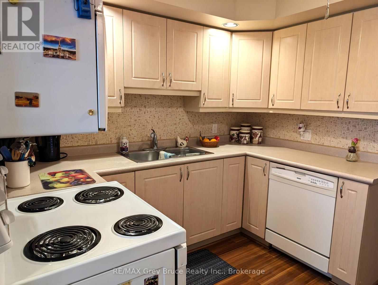 102 - 1550 12th Avenue E, Owen Sound, Ontario  N4K 6Z3 - Photo 13 - X12026869