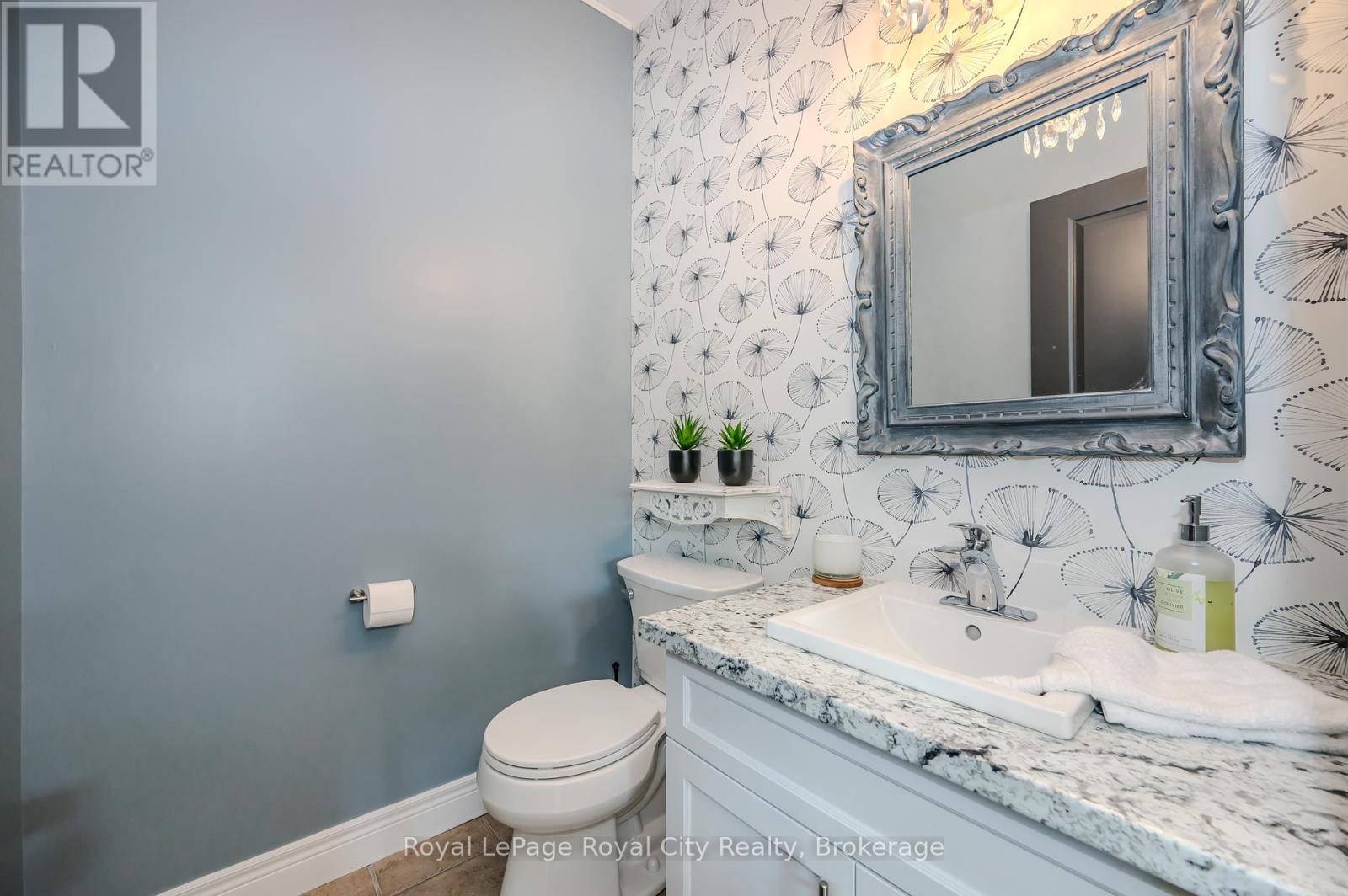 90 Cardigan Street, Guelph, Ontario  N1H 0A4 - Photo 14 - X12026904