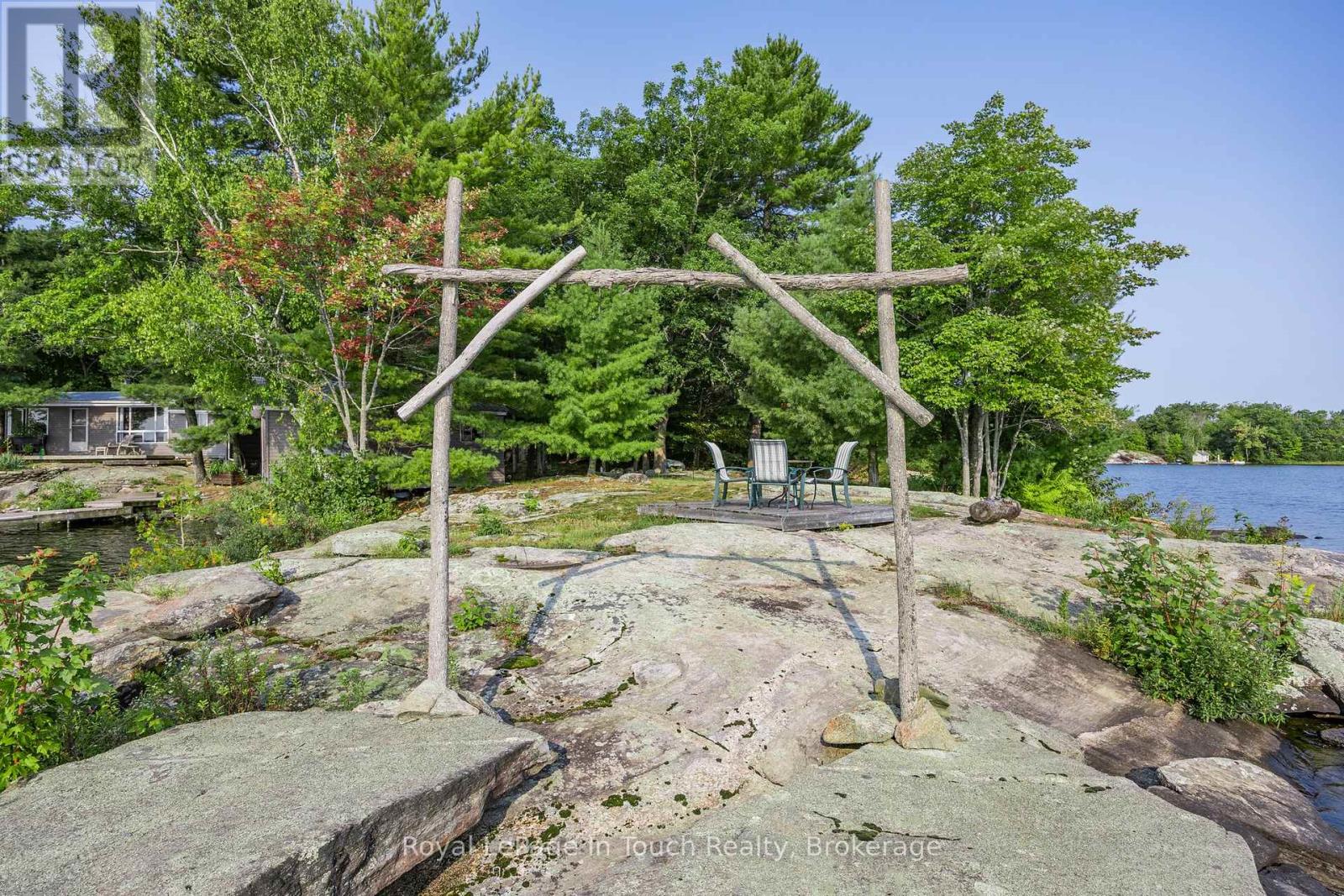 1916 Six Mile Lake Shore, Georgian Bay, Ontario  L0K 1S0 - Photo 28 - X12026966