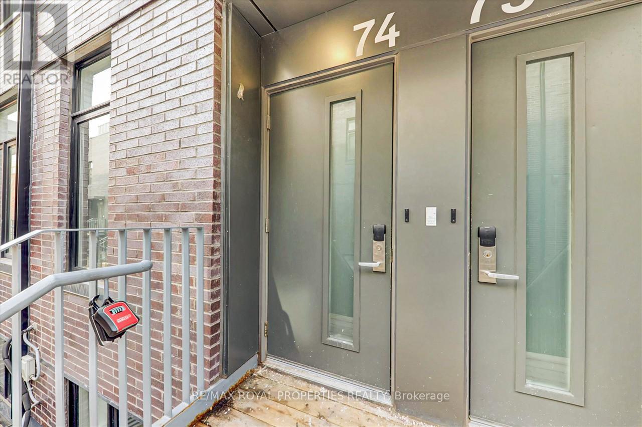 Property at 74 - 1760 SIMCOE STREET N image 4