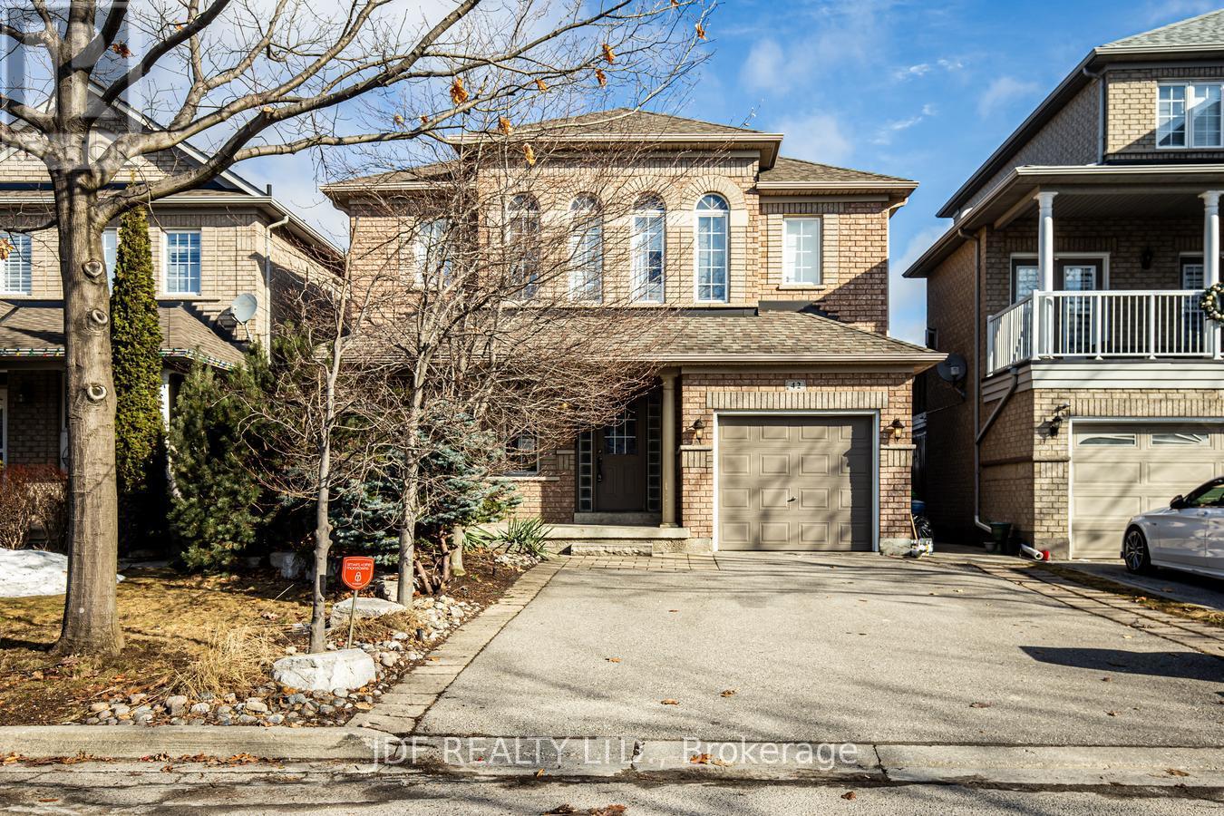 Property at 42 SUNVIEW DRIVE image 2