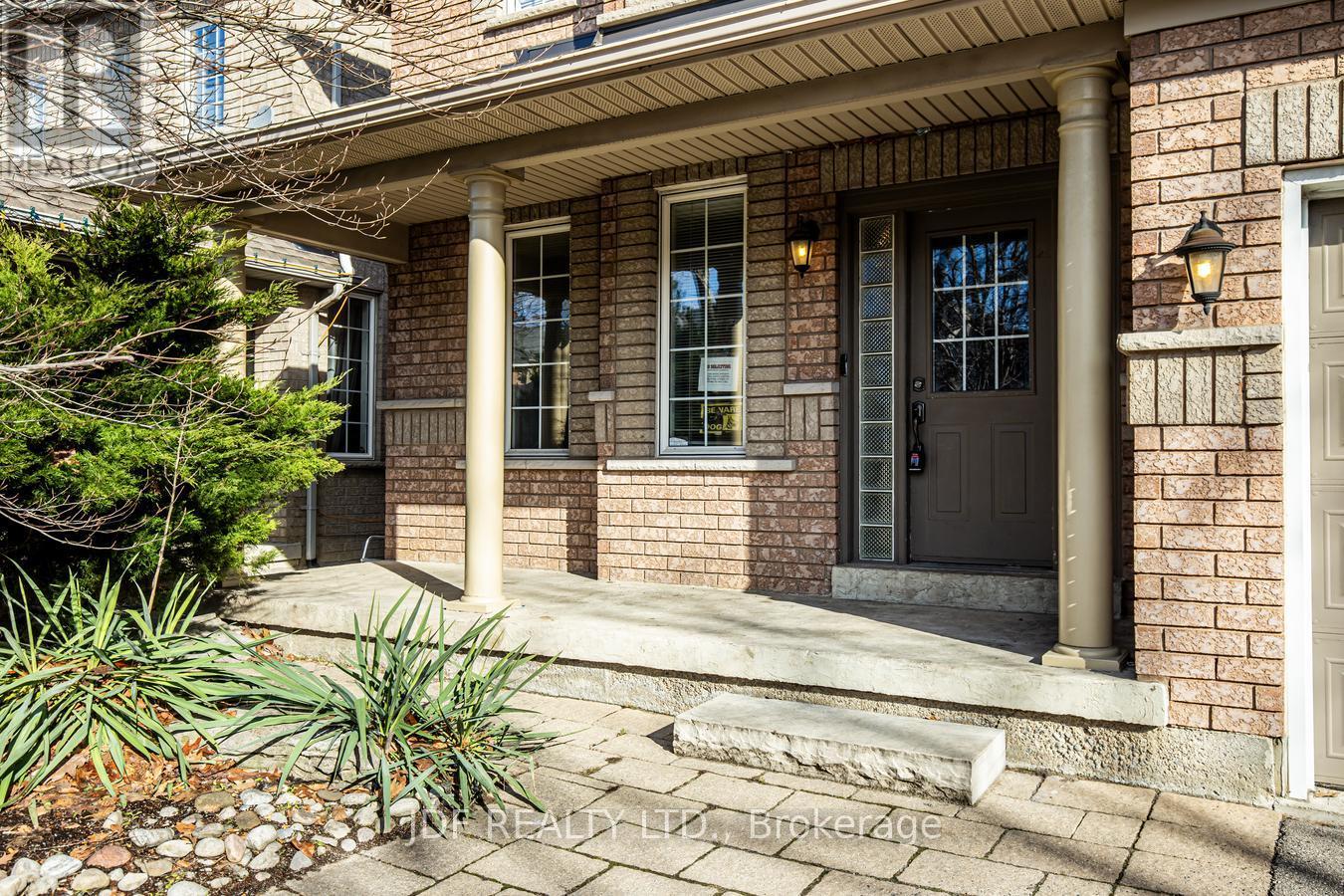 Property at 42 SUNVIEW DRIVE image 3