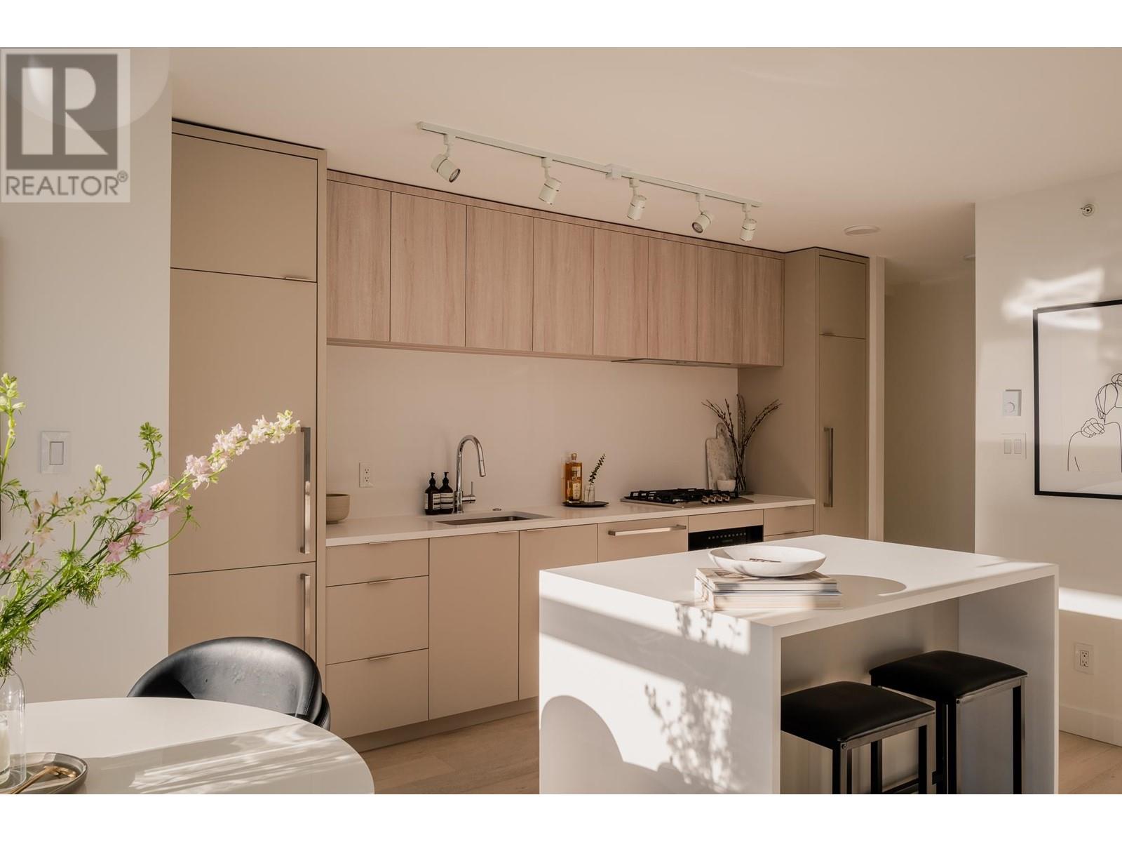 Listing Picture 2 of 29 : 1103 989 BEATTY STREET, Vancouver / 溫哥華 - 魯藝地產 Yvonne Lu Group - MLS Medallion Club Member