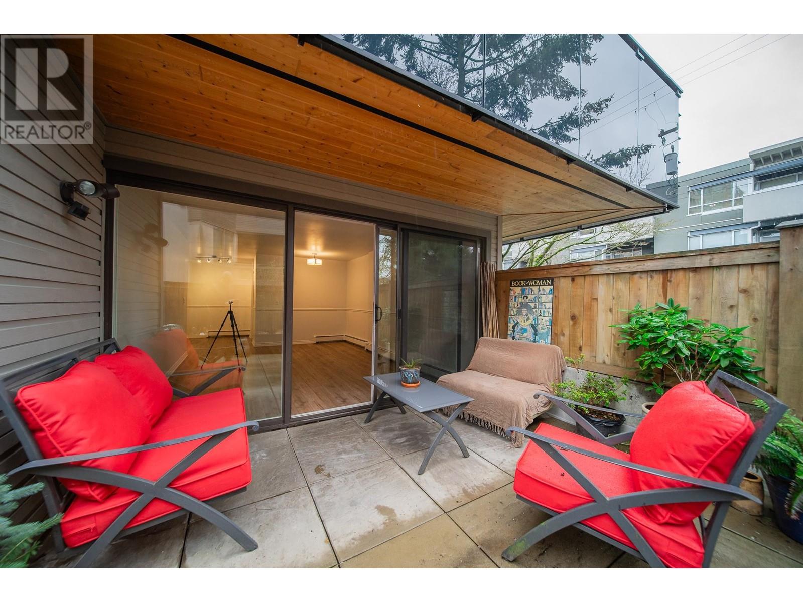 106 2416 W 3rd Avenue, Vancouver, British Columbia  V6K 1L8 - Photo 6 - R2979287