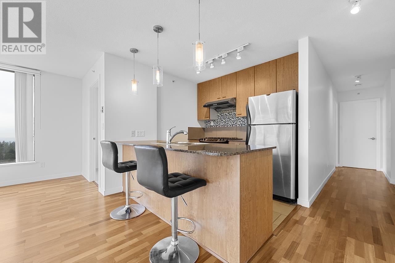Listing Picture 2 of 27 : 1006 7063 HALL AVENUE, Burnaby / 本拿比 - 魯藝地產 Yvonne Lu Group - MLS Medallion Club Member