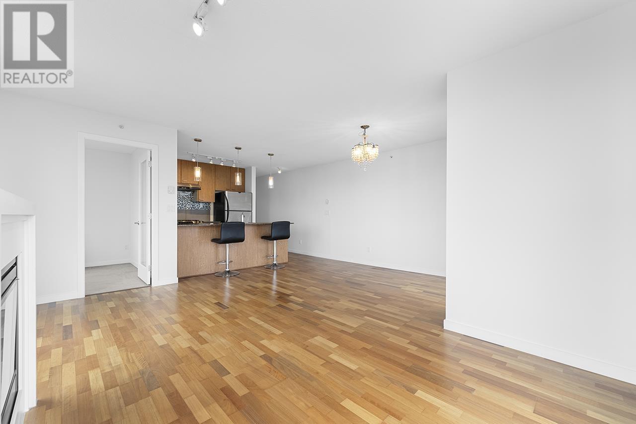 Listing Picture 7 of 27 : 1006 7063 HALL AVENUE, Burnaby / 本拿比 - 魯藝地產 Yvonne Lu Group - MLS Medallion Club Member