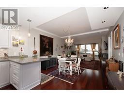 21 1180 25TH STREET, West Vancouver, British Columbia