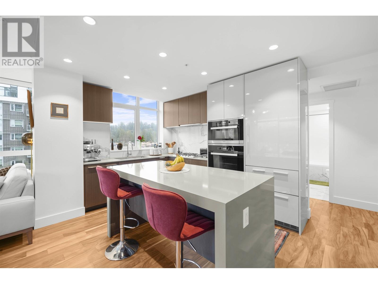 407 1675 Lions Gate Lane, North Vancouver, British Columbia  V7P 3B4 - Photo 7 - R2979343