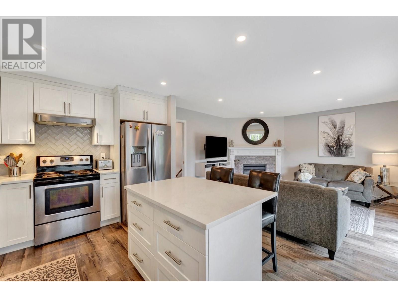 12452 188a Street, Pitt Meadows, British Columbia  V3Y 2H5 - Photo 6 - R2979298