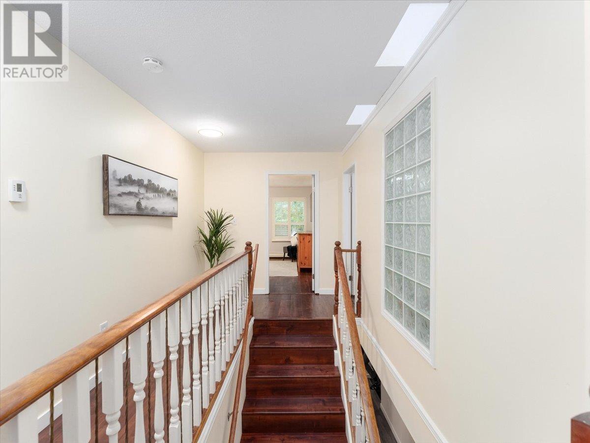 983 Canyon Boulevard, North Vancouver, British Columbia  V7R 2K2 - Photo 14 - R2979316