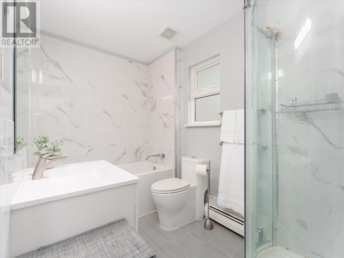 983 Canyon Boulevard, North Vancouver, British Columbia  V7R 2K2 - Photo 17 - R2979316