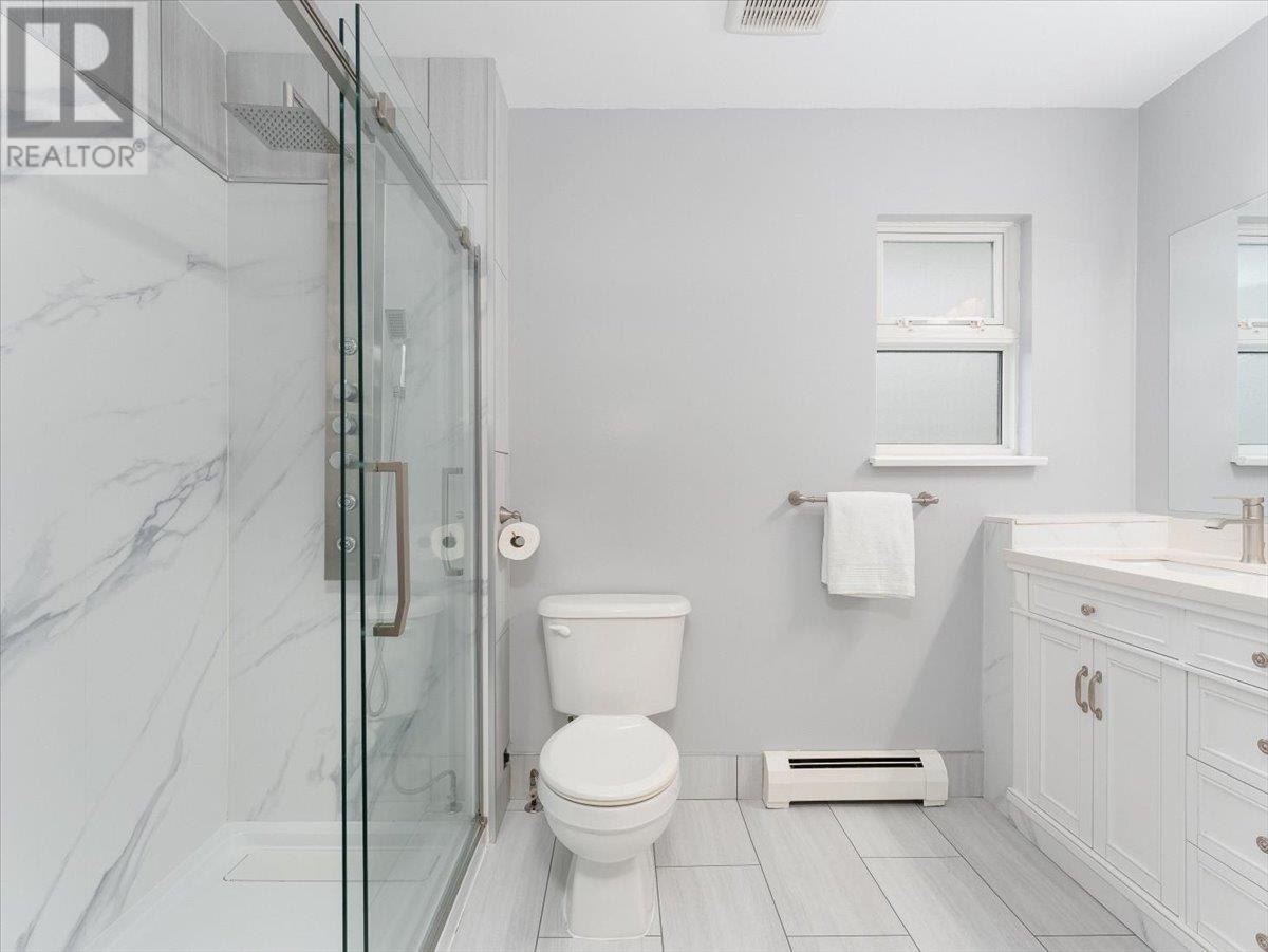 983 Canyon Boulevard, North Vancouver, British Columbia  V7R 2K2 - Photo 18 - R2979316