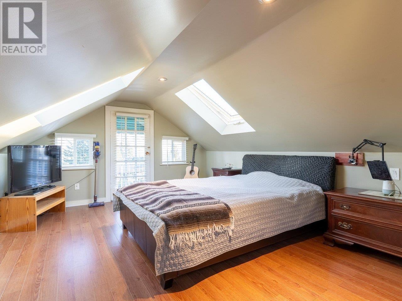 1156 Adderley Street, North Vancouver, British Columbia  V7L 1T3 - Photo 17 - R2979337